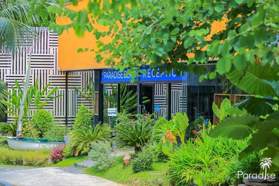 Paradise Beach Backpackers Hostel Patong Luaran gambar